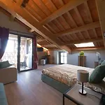 Oda ve Kahvaltı Relais Colle Messino Briaglia 4*